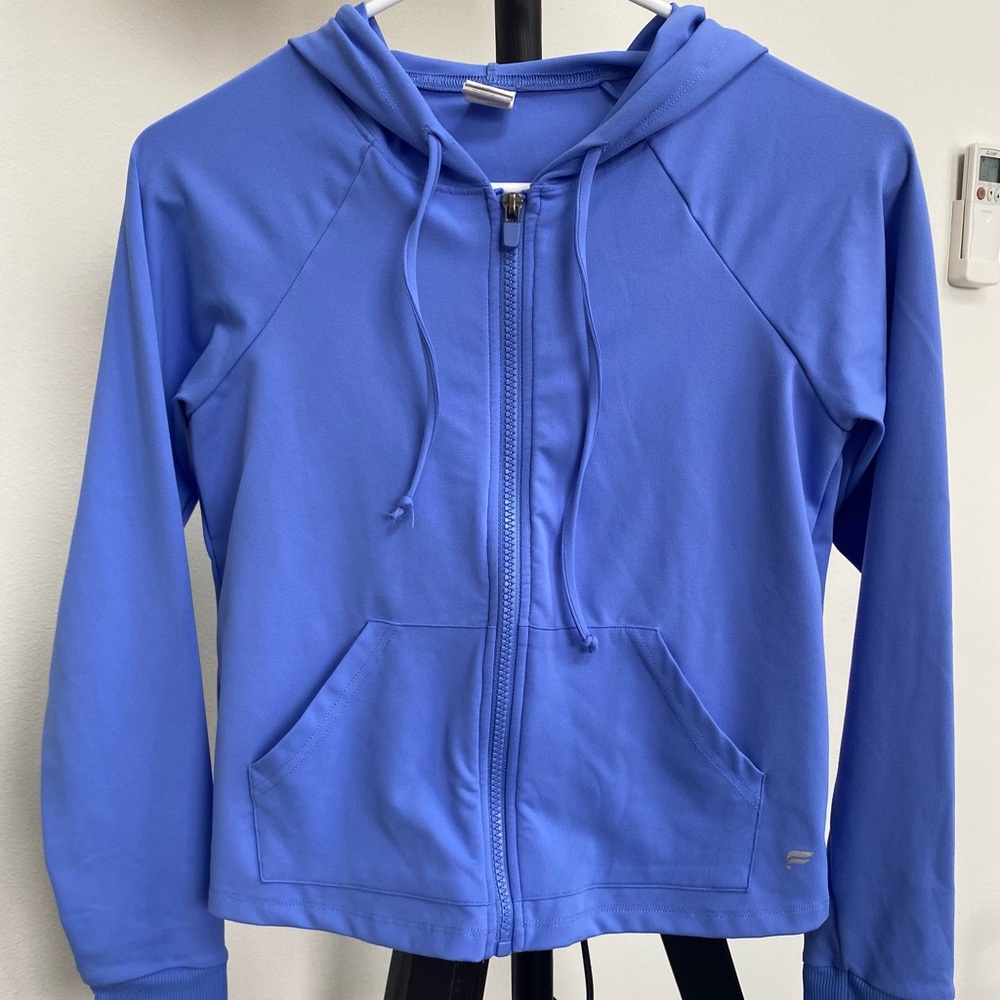 Fabletics Oasis Cropped Hoodie - Periwinkle